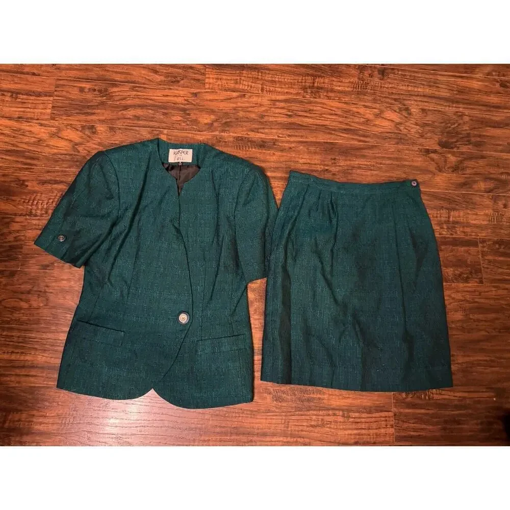 Vintage Kasper ASL Green 2 Piece Short Sleeve Jacket Skirt Suit Set Size 8